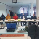 DOTACIÓN DE DESFIBRILADORES Y CURSOS DE PRIMEROS AUXILIOS EN DEPORTES